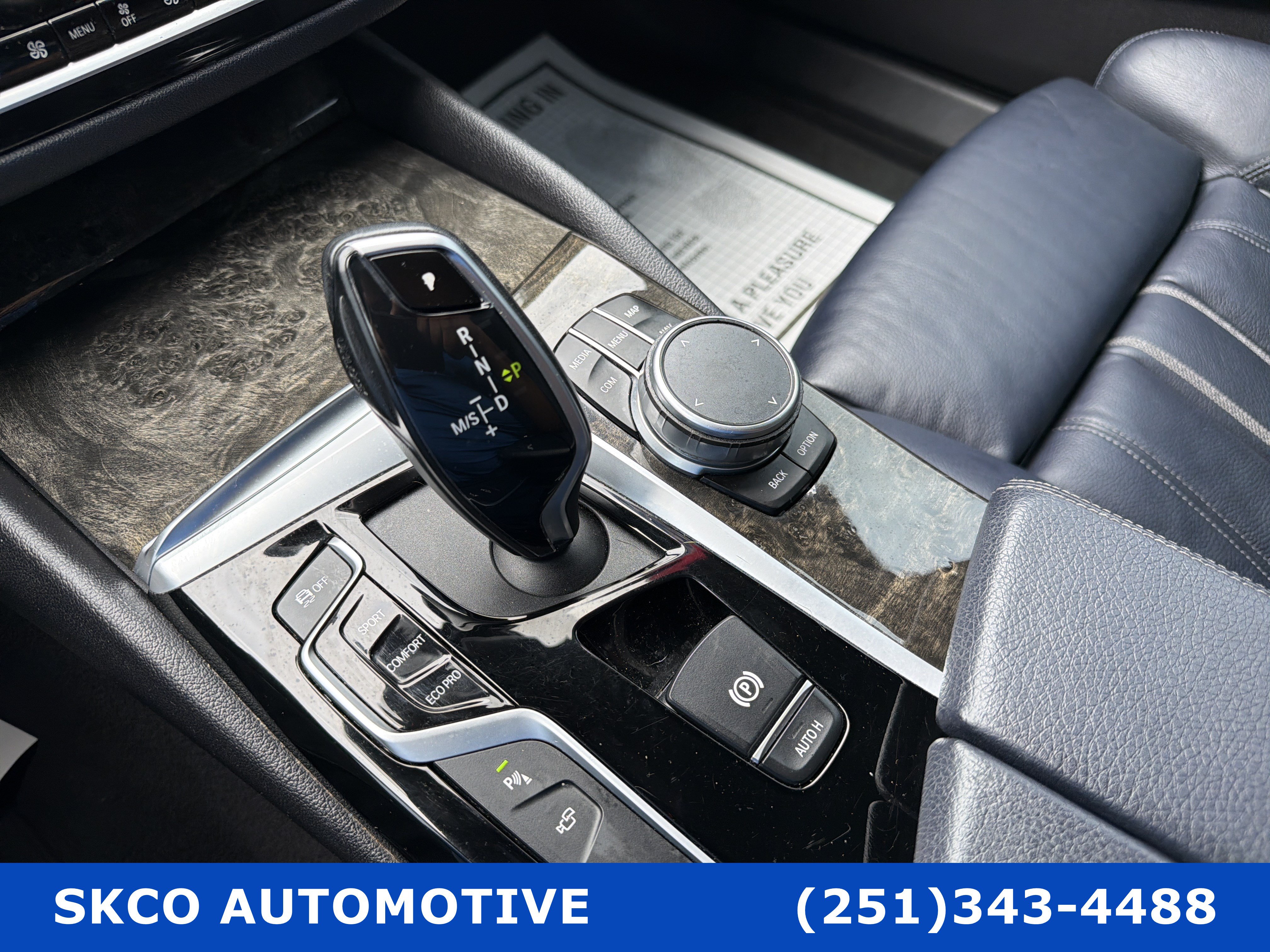 Used 2020 BMW 530i w/ Premium Package RWD image 23