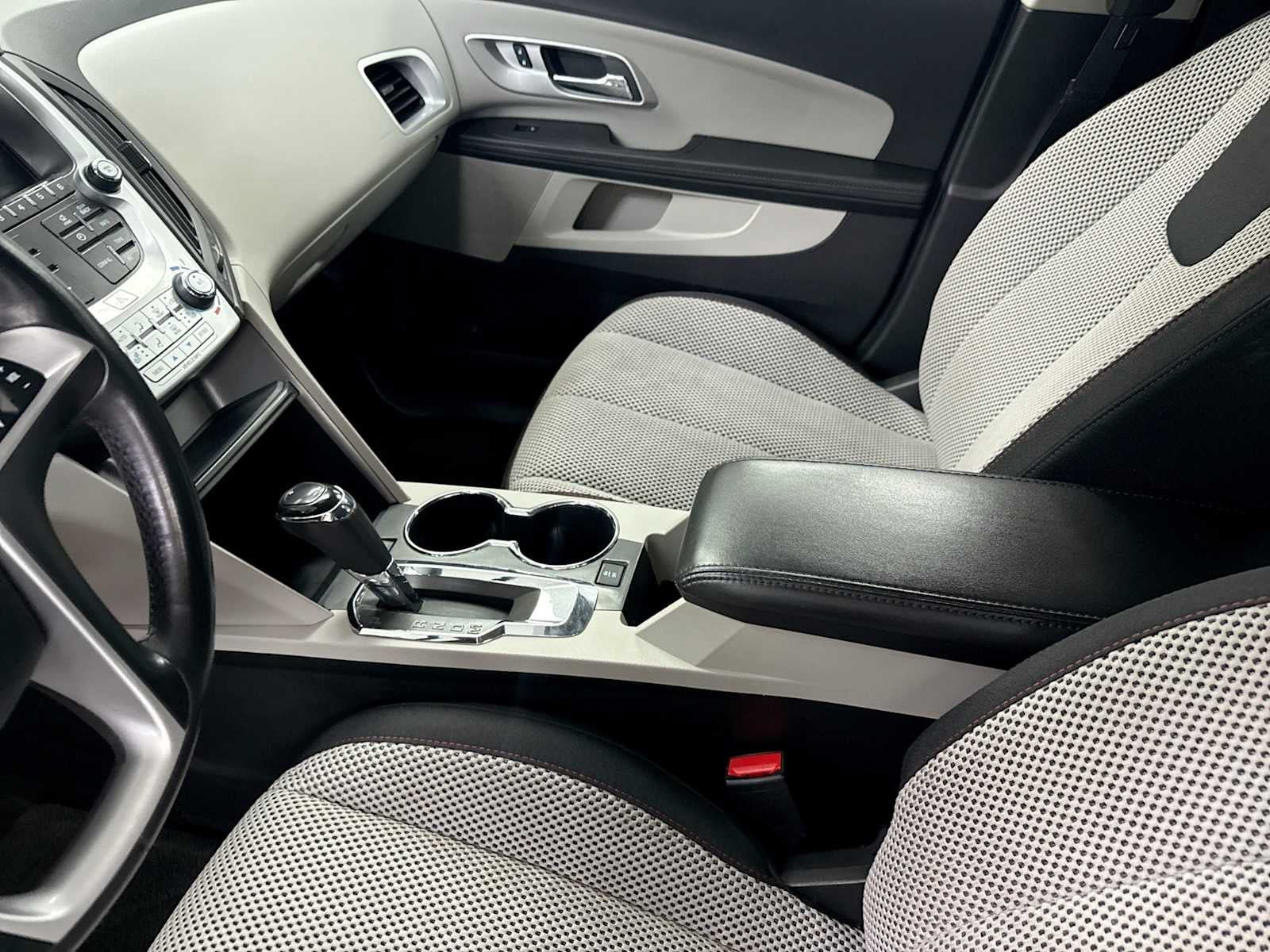 Used 2017 Chevrolet Equinox LT w/ Convenience Package FWD image 21