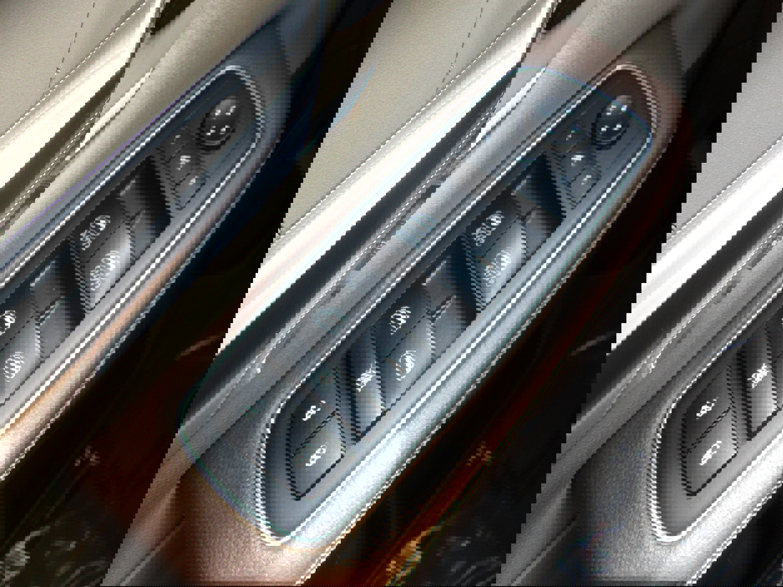 Used 2019 RAM 1500 Laramie image 43