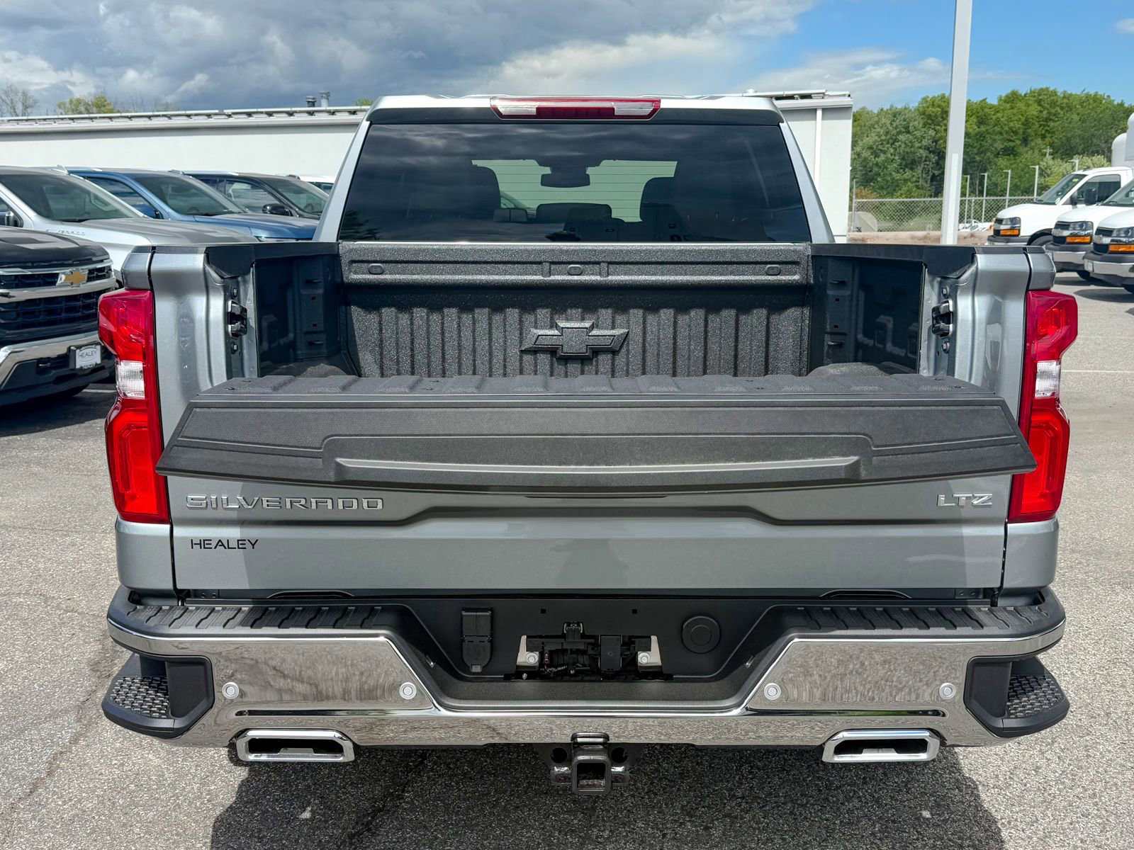 New 2026 Chevrolet Silverado 1500 LTZ AWD/4WD image 13