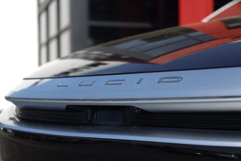 Used 2023 Lucid Air Touring image 2