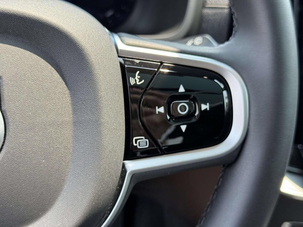 Certified 2026 Volvo XC90 B6 Ultra w/ Protection Package AWD/4WD image 24