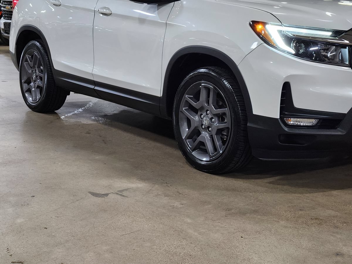 Used 2022 Honda Passport EX-L image 16