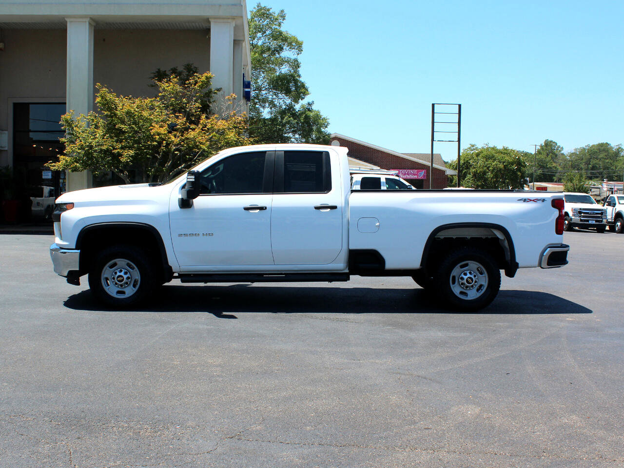 Used 2022 Chevrolet Silverado 2500 W/T w/ WT Safety Package image 9