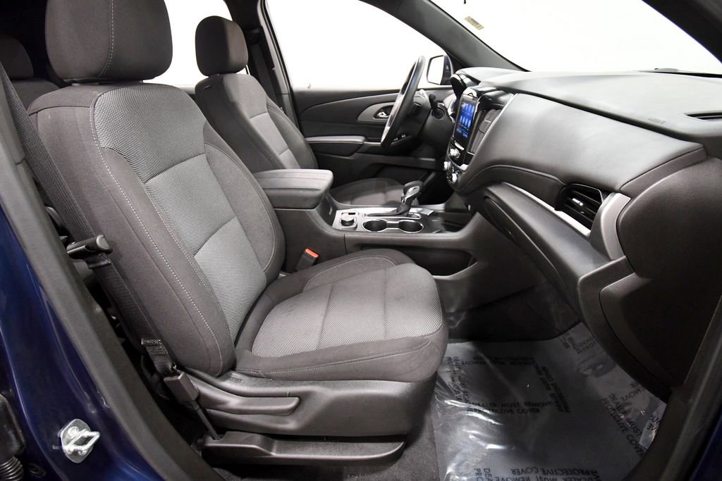 Used 2023 Chevrolet Traverse LT AWD/4WD image 18