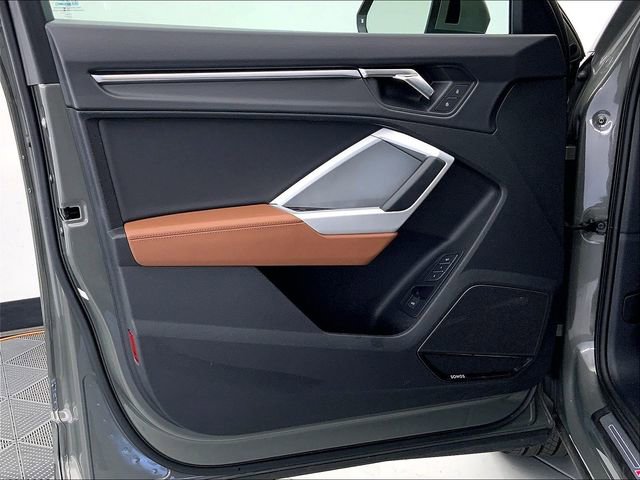 Certified 2023 Audi Q3 2.0T Premium Plus w/ Premium Plus Package image 23