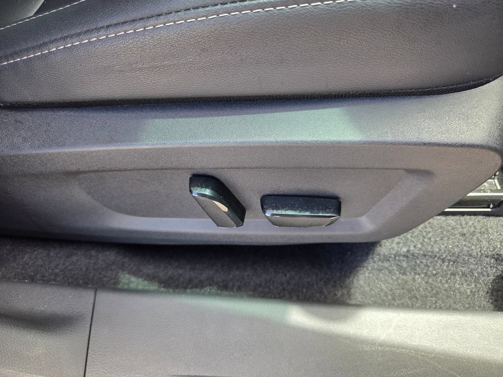 Used 2025 Nissan Murano SL AWD/4WD image 17