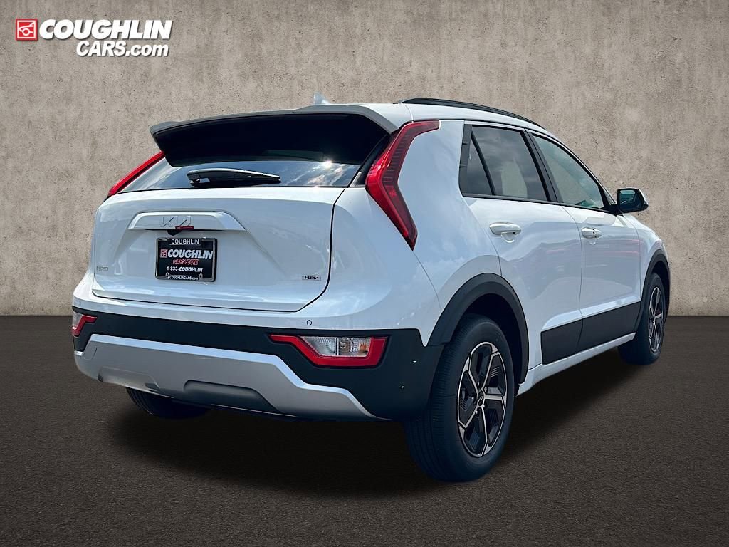 New 2025 Kia Niro EX image 4
