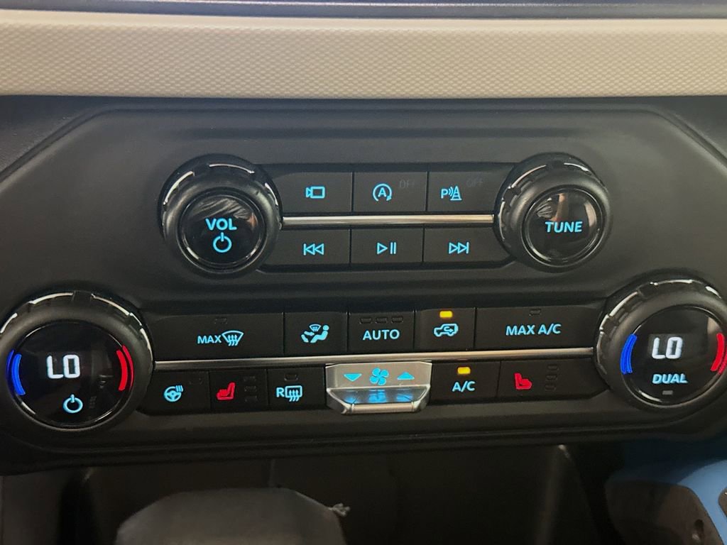 Used 2023 Ford Bronco Wildtrak AWD/4WD image 17