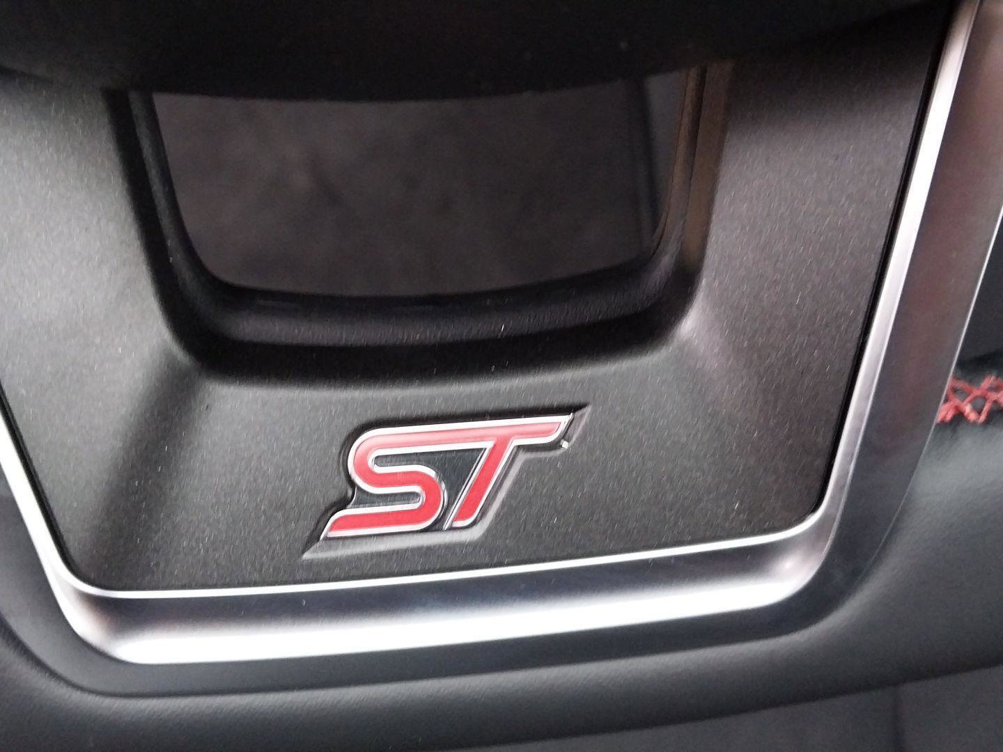 New 2026 Ford Explorer ST w/ Sun And Sound Package image 11