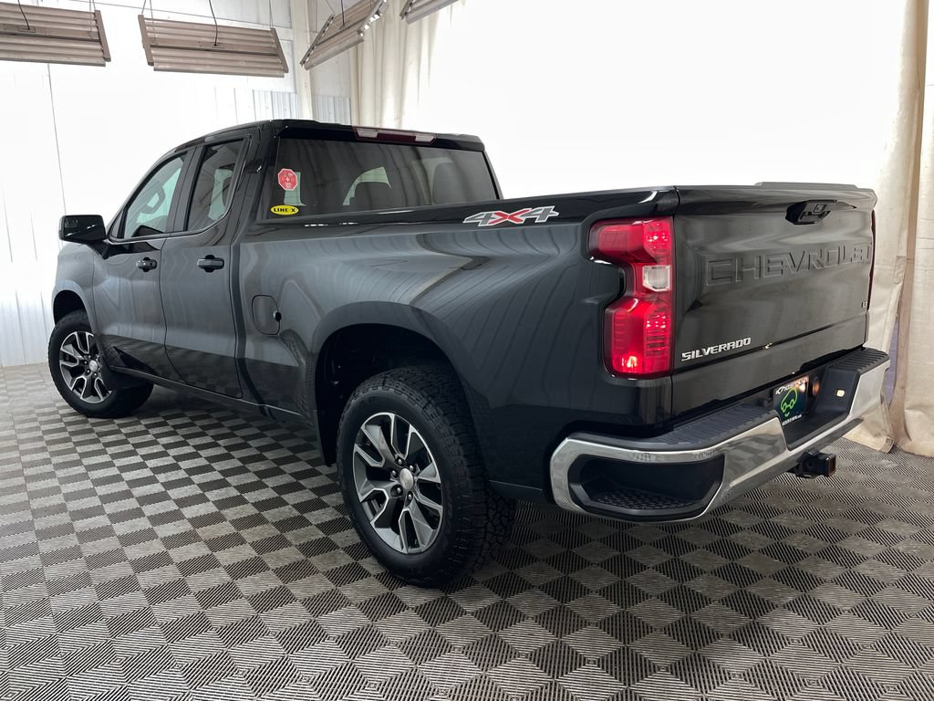 Certified 2022 Chevrolet Silverado 1500 LT AWD/4WD image 15