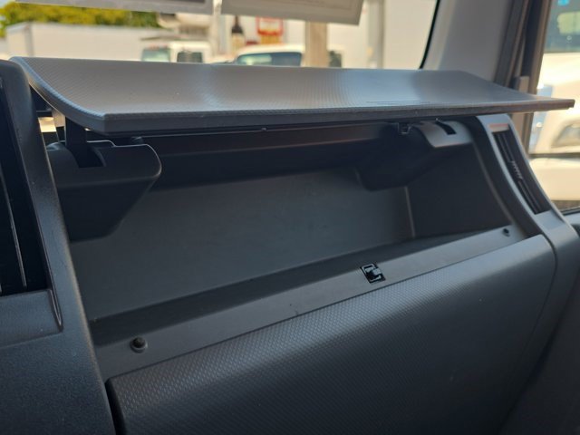 Used 2023 Isuzu NPR RWD image 26