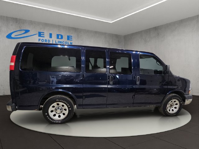 Used 2011 Chevrolet Express 1500 LT w/ LT Preferred Equipment Group AWD/4WD image 6