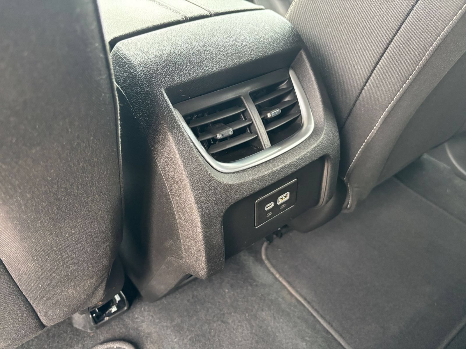 Used 2026 Chevrolet Blazer LT FWD image 22