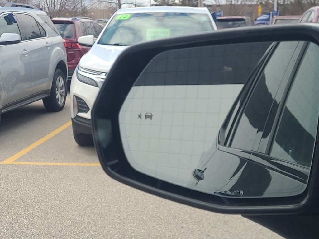 Used 2022 Cadillac XT6 Sport w/ Technology Package AWD/4WD image 24