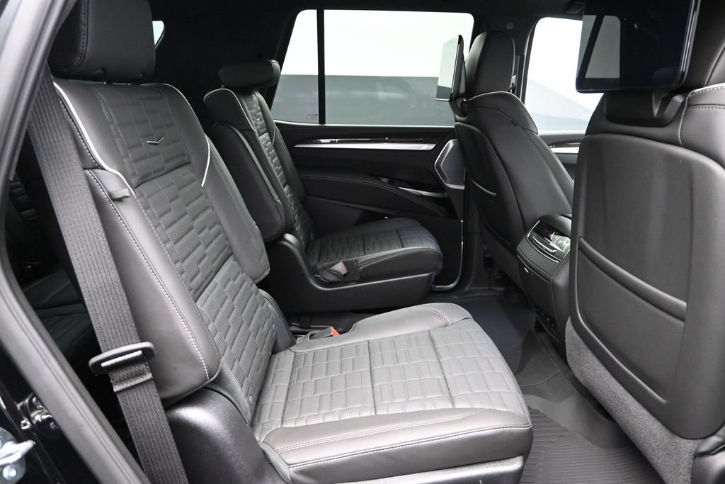 New 2026 Cadillac Escalade Platinum Sport w/ LPO, ONYX Package AWD/4WD image 21