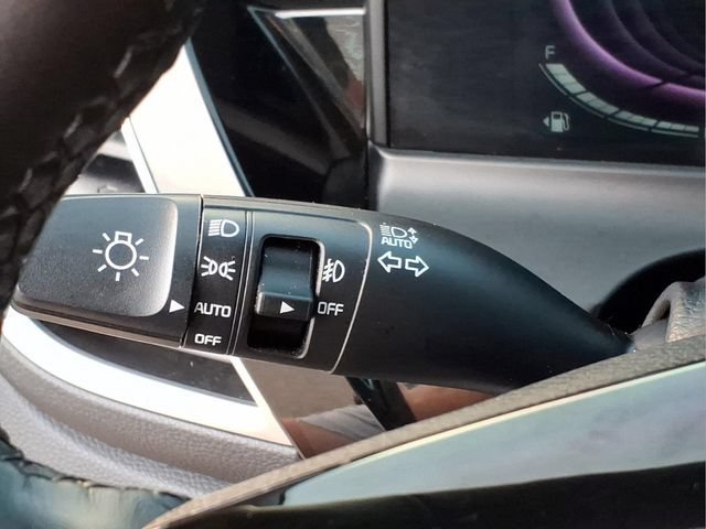 Used 2025 Kia Seltos S AWD/4WD image 27