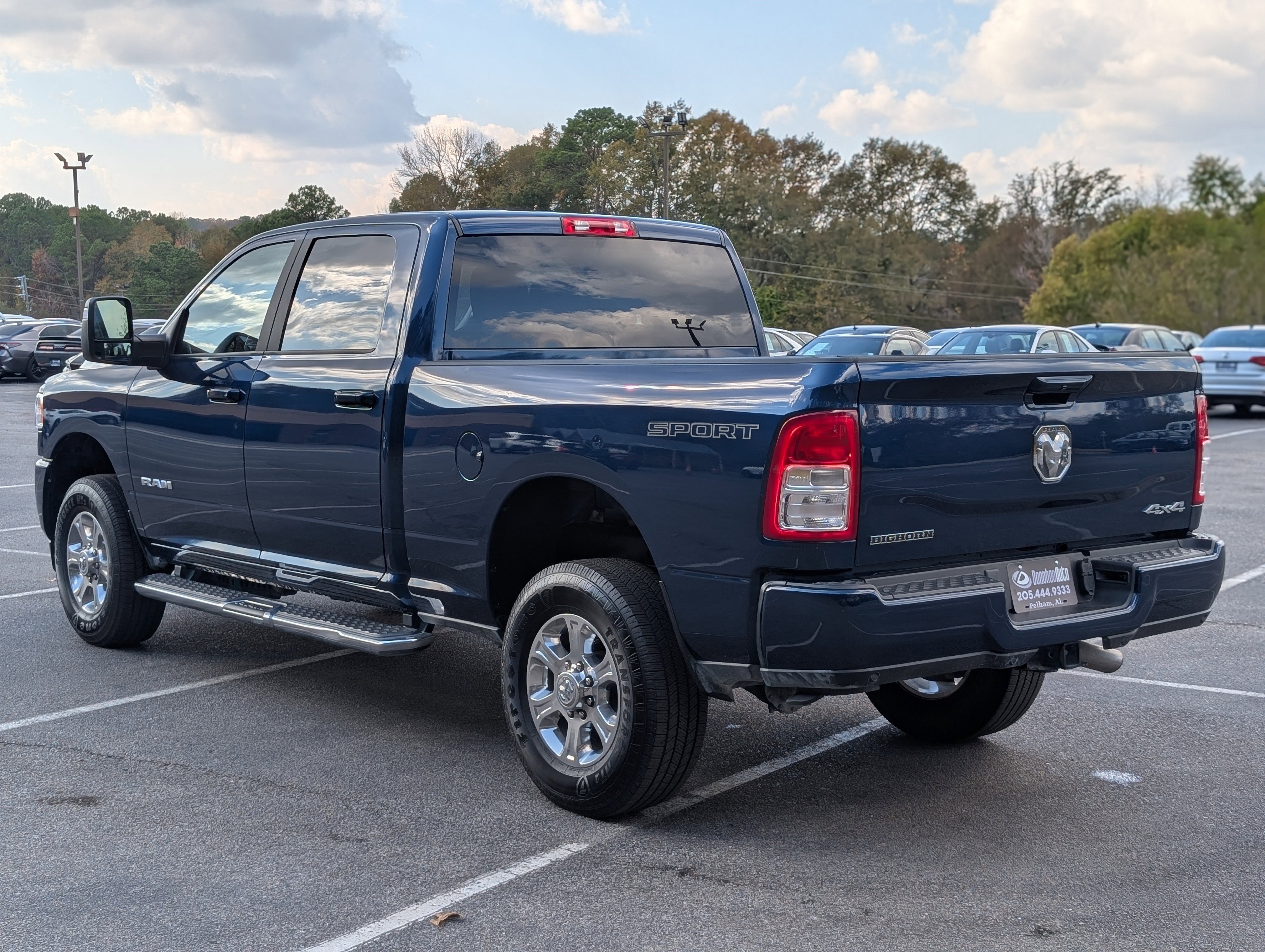 Used 2024 RAM 2500 Big Horn w/ Sport Appearance Package image 7