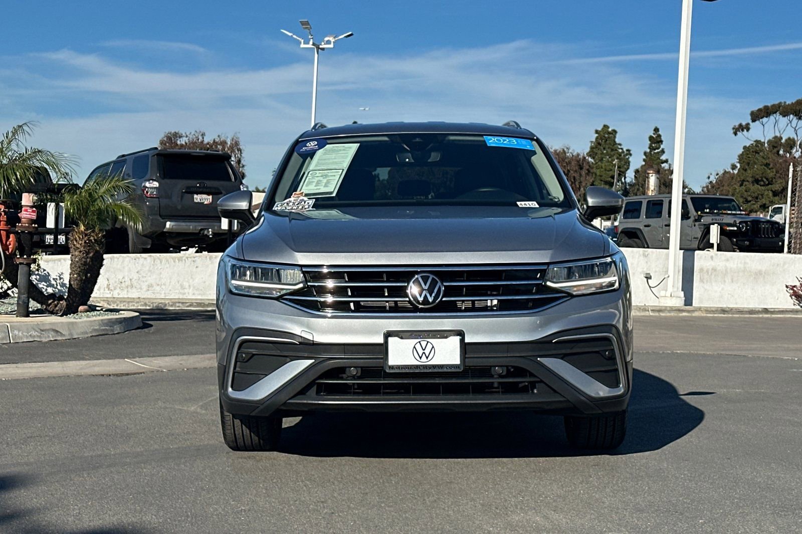 Certified 2023 Volkswagen Tiguan SE image 9