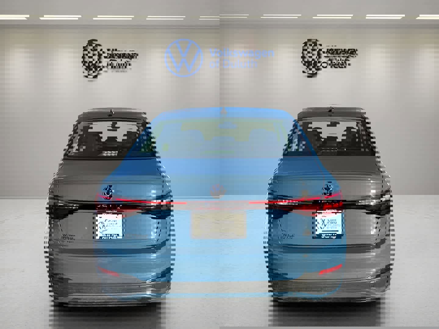 Certified 2025 Volkswagen Jetta SE image 4