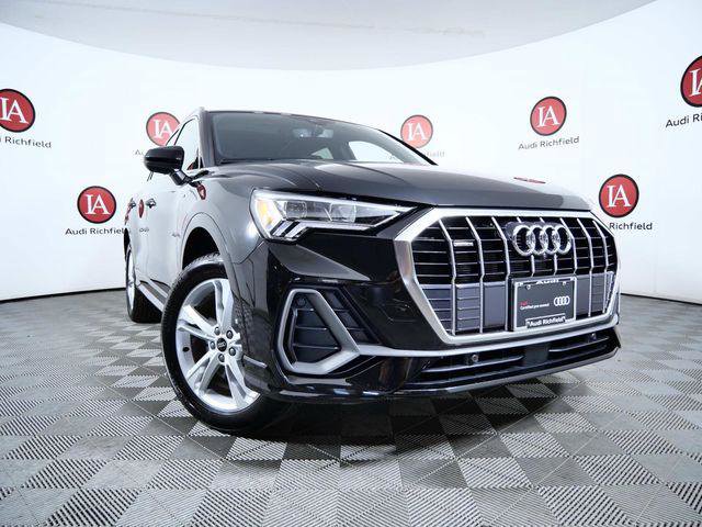 Used 2024 Audi Q3 2.0T Premium Plus image 2