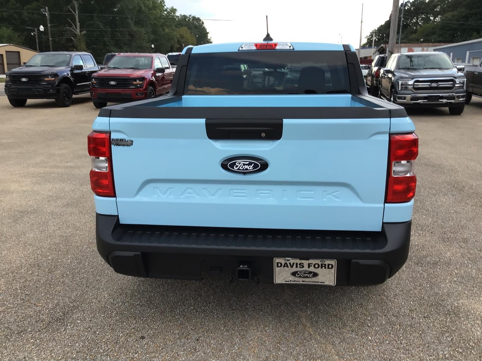 New 2026 Ford Maverick XLT w/ XLT Luxury Package FWD image 12
