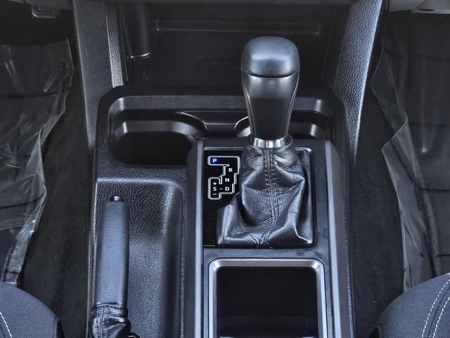 Used 2020 Toyota Tacoma TRD Sport AWD/4WD image 22