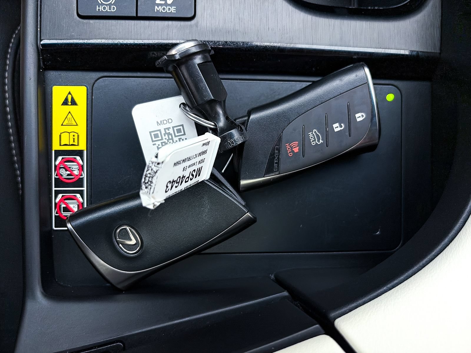 Used 2024 Lexus ES 300h F Sport FWD image 38
