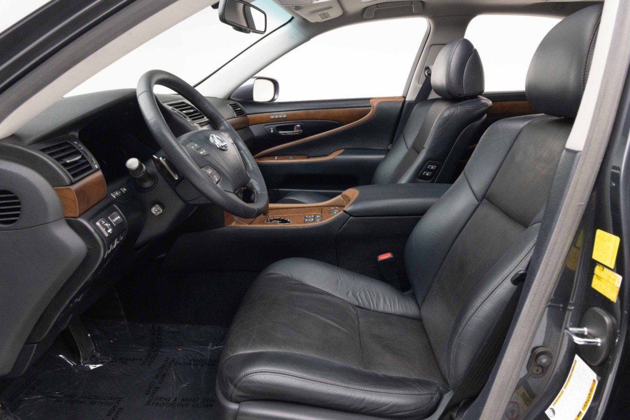Used 2011 Lexus LS 460 w/ Sport Pkg RWD image 26