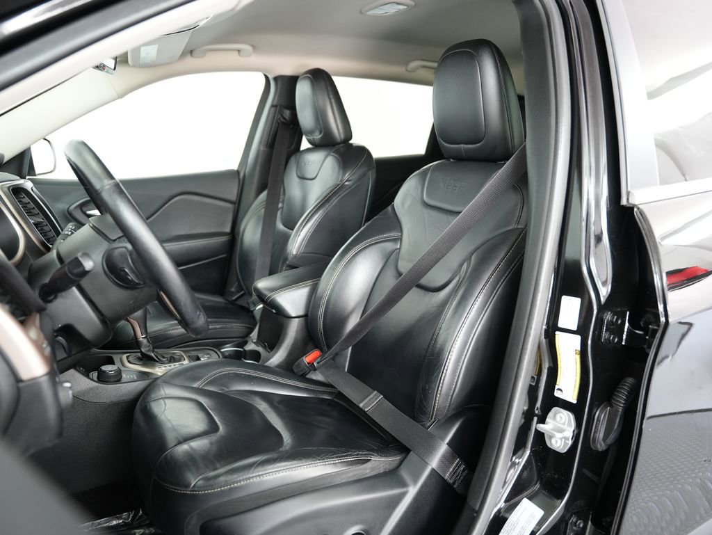 Used 2017 Jeep Cherokee Latitude w/ True North Edition image 44