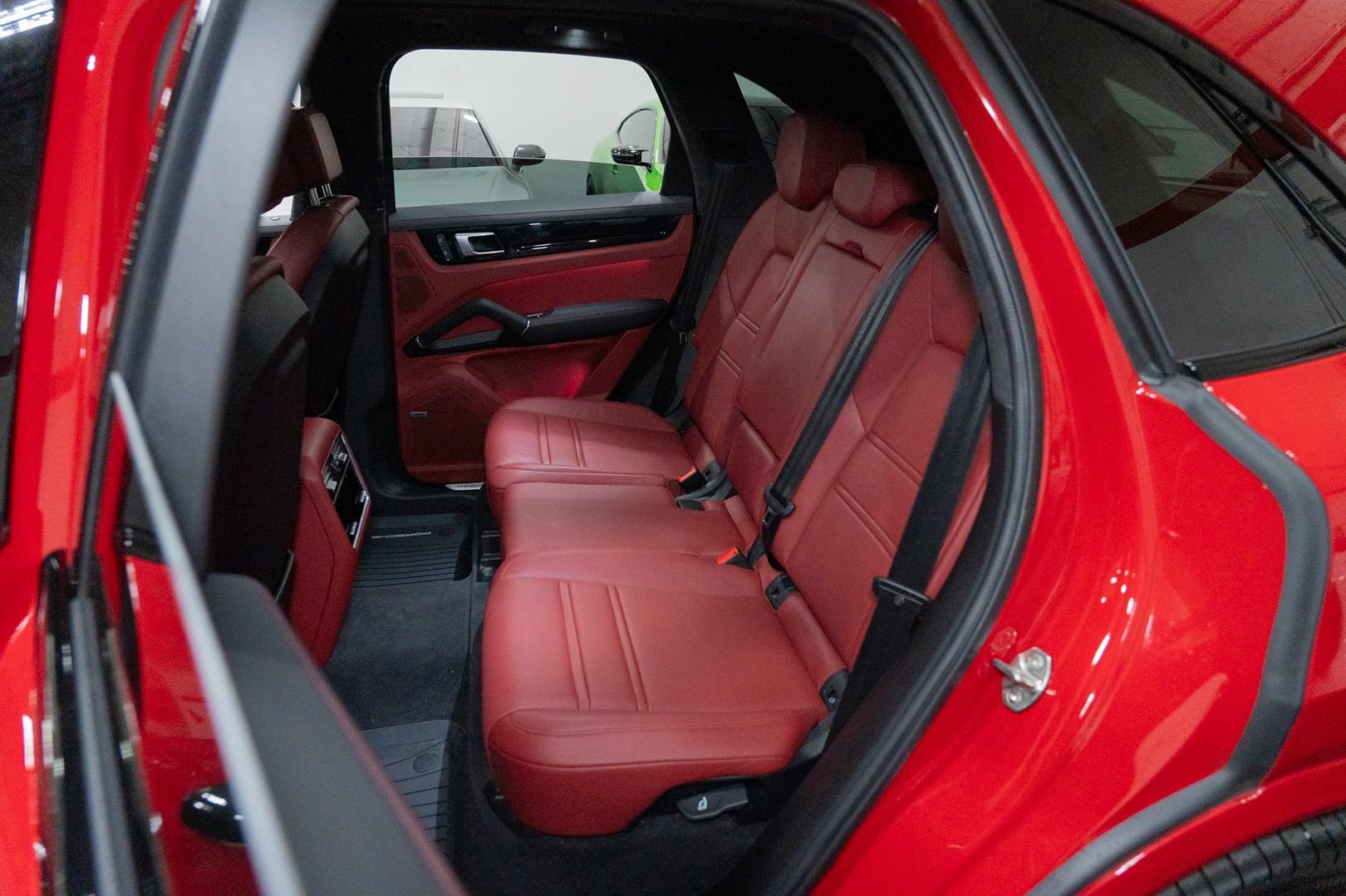 Used 2022 Porsche Cayenne E-Hybrid AWD/4WD image 23
