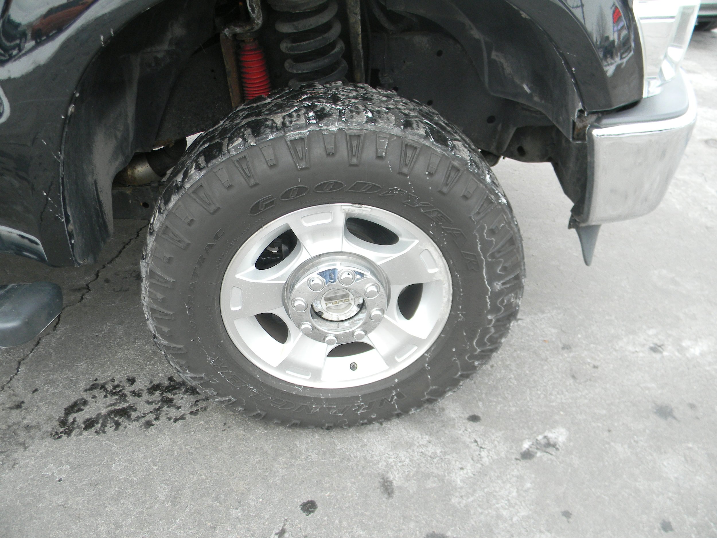 Used 2010 Ford F250 XLT AWD/4WD image 2