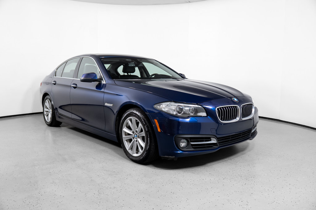 Used 2016 BMW 528i Sedan RWD image 2