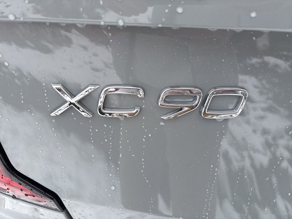 New 2026 Volvo XC90 B6 Plus w/ Protection Package Premier image 8