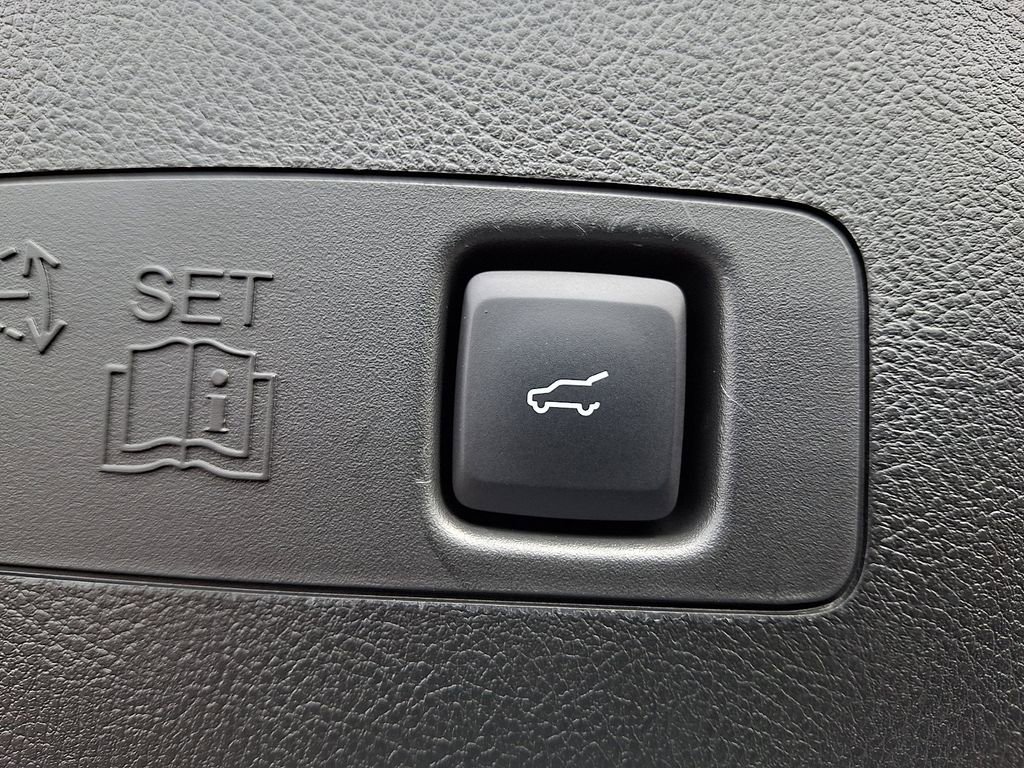 Used 2022 Lincoln Corsair Reserve w/ Equipment Group 201A AWD/4WD image 32