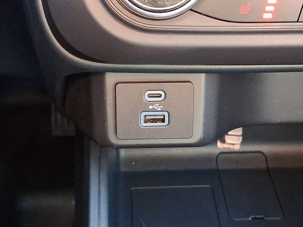 Used 2022 Ford Maverick XLT w/ Equipment Group 300A Standard image 24