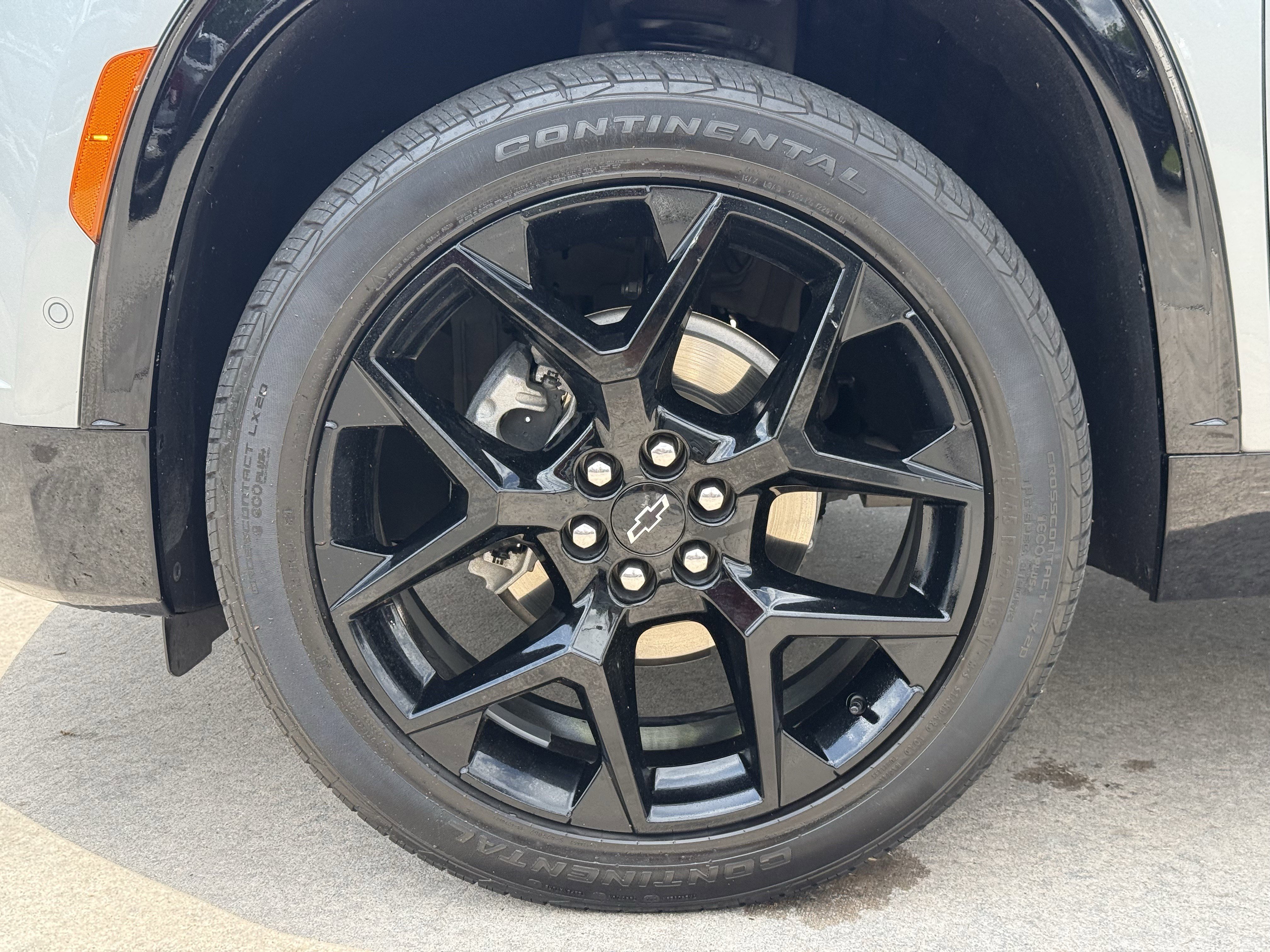 Used 2024 Chevrolet Traverse RS w/ LPO, Floor Liner Package image 12