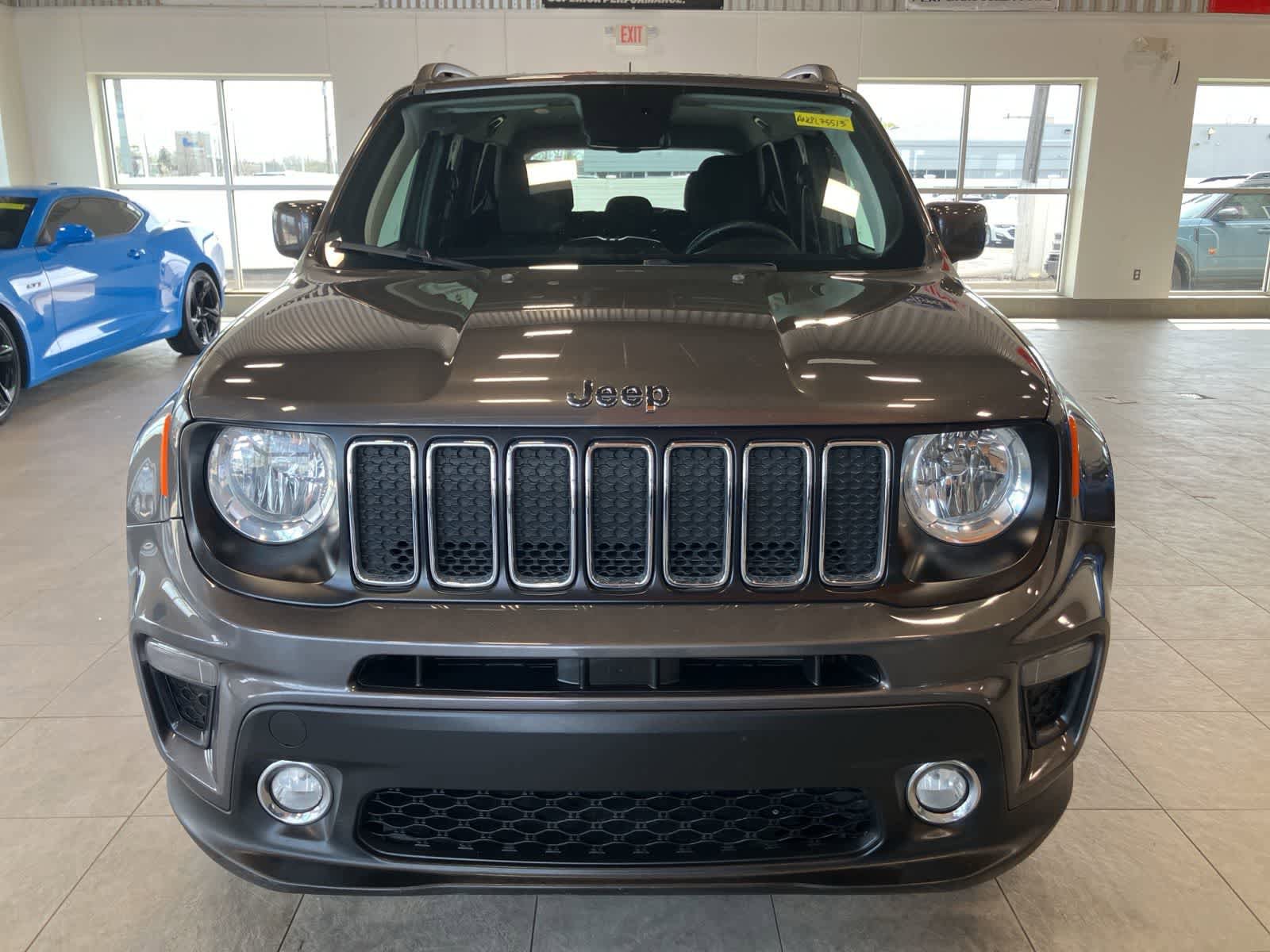 Used 2020 Jeep Renegade Latitude w/ Cold Weather Group AWD/4WD image 2