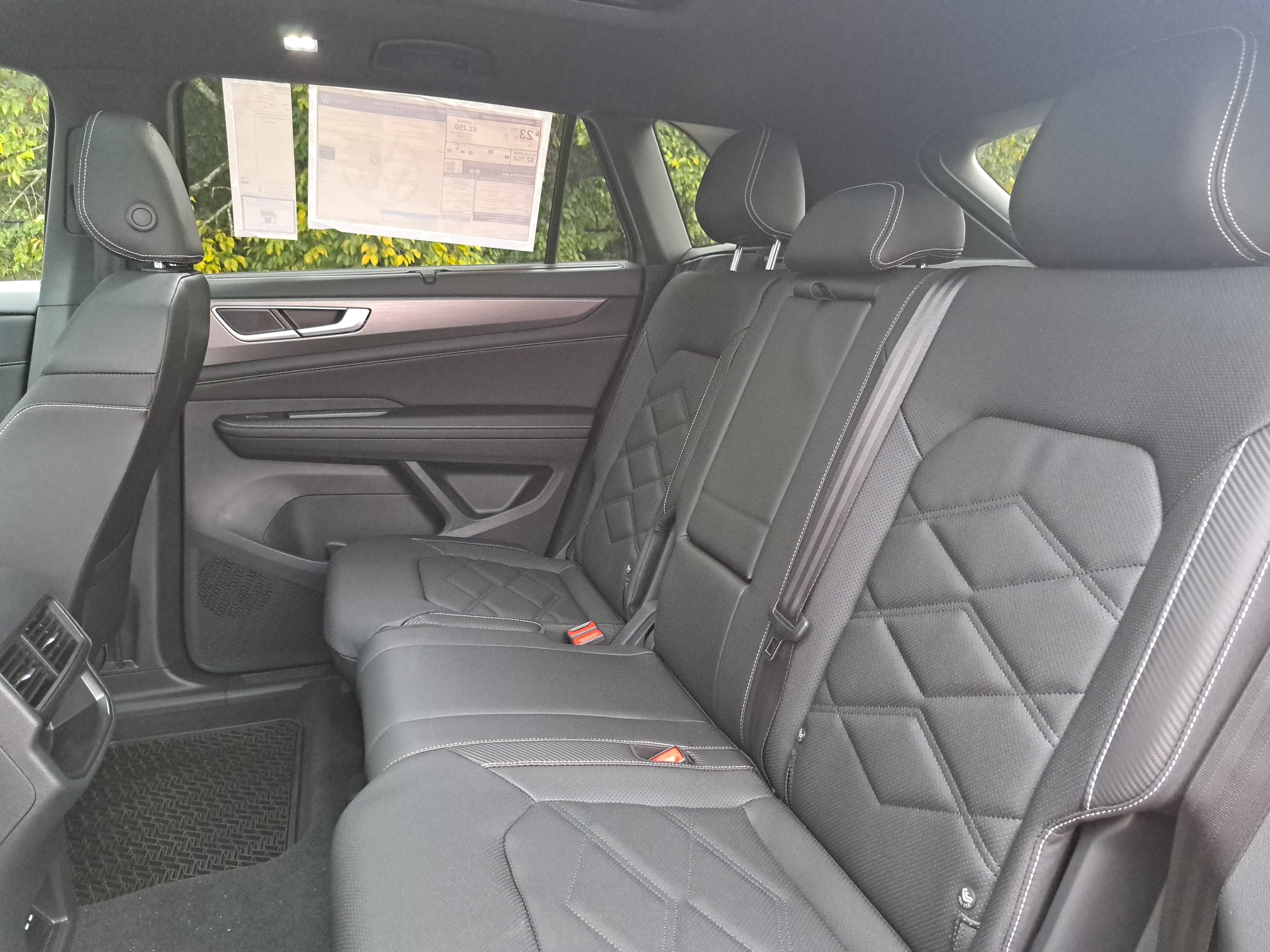New 2026 Volkswagen Atlas Cross Sport SE FWD image 14