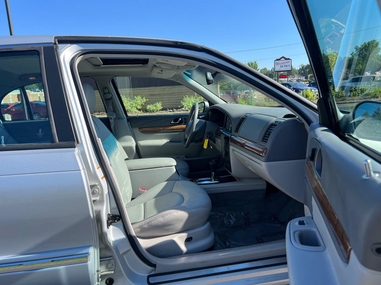 Used 2000 Lincoln Continental FWD image 38