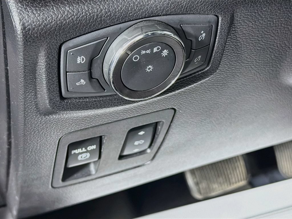 Used 2018 Ford F150 Lariat w/ Equipment Group 501A Mid AWD/4WD image 10