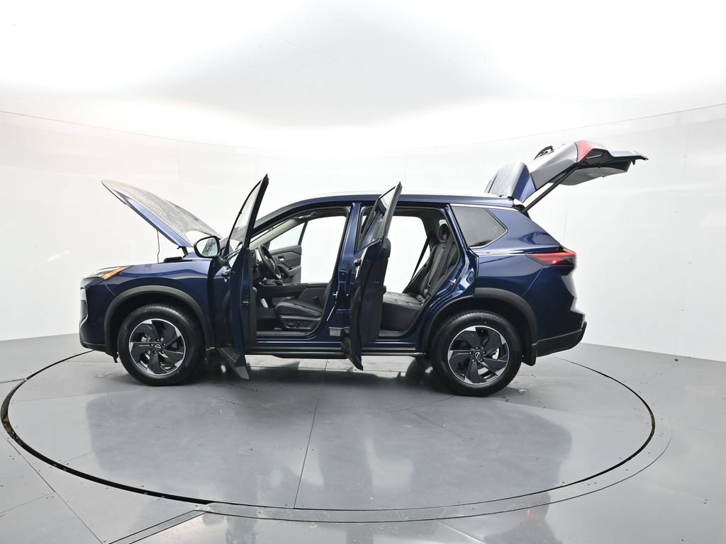 Used 2025 Nissan Rogue SV w/ SV Premium Package AWD/4WD image 35