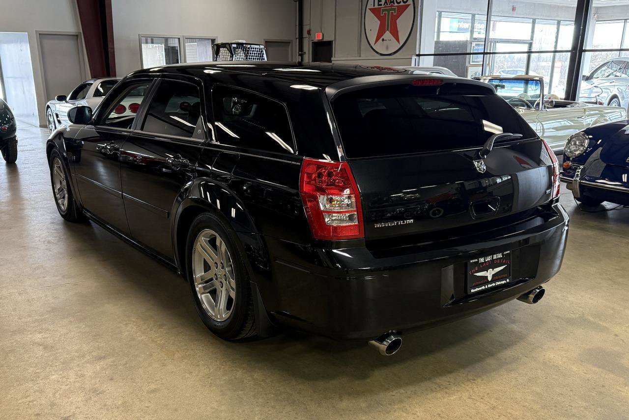 Used 2005 Dodge Magnum R/T RWD image 14