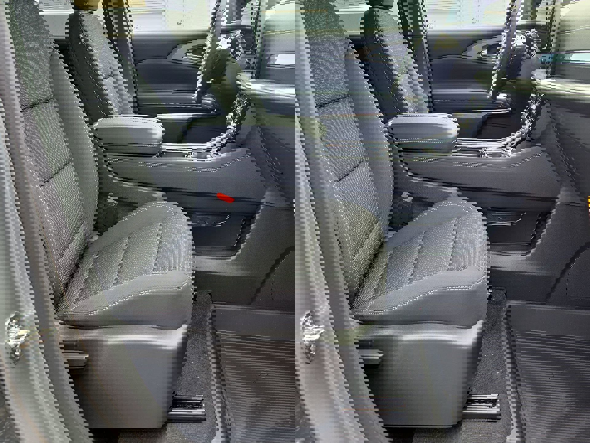 New 2025 Chevrolet Traverse LT w/ LPO, Floor Liner Package image 59