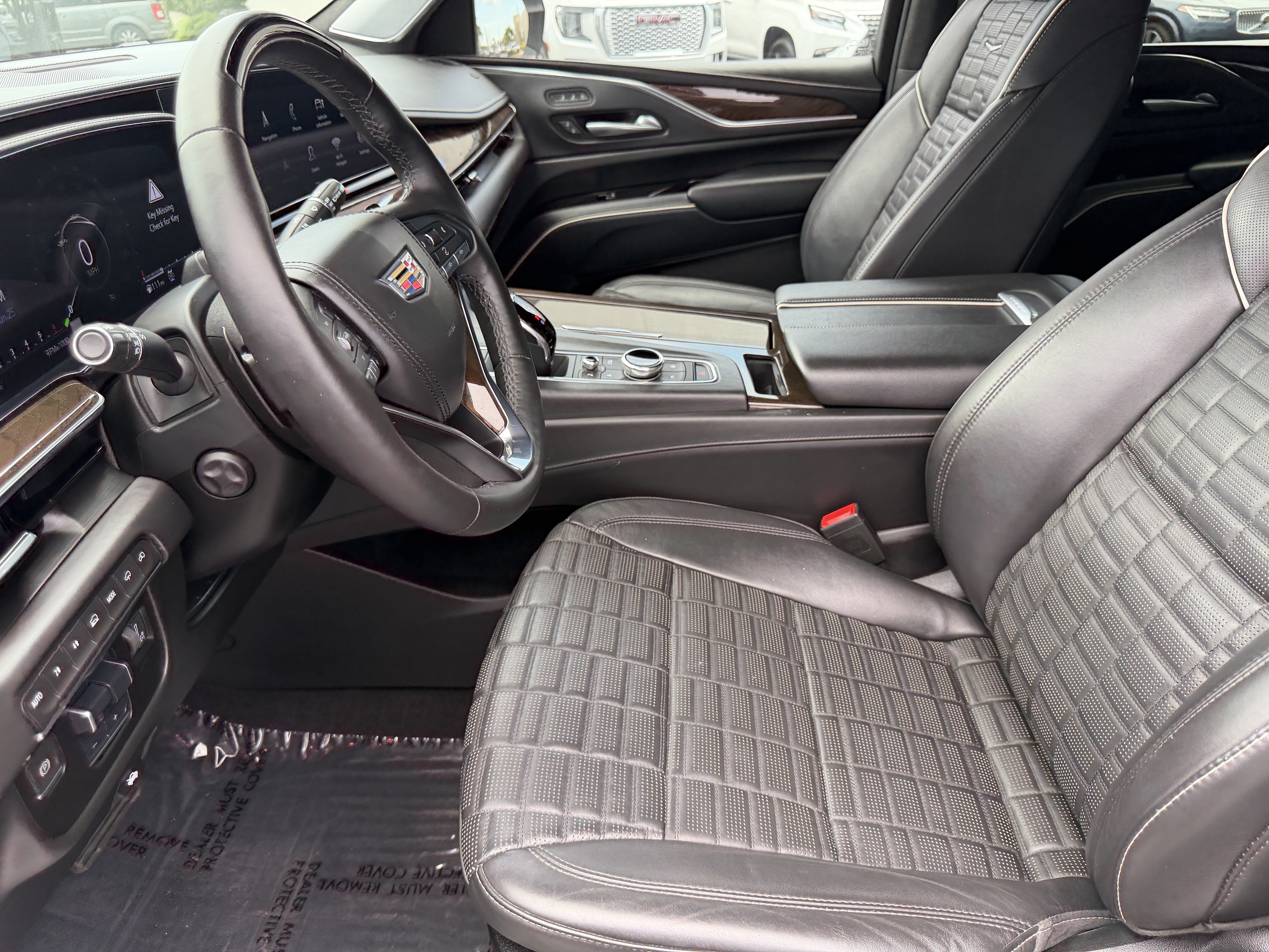 Certified 2023 Cadillac Escalade ESV Sport Platinum w/ LPO, ONYX Package AWD/4WD image 24