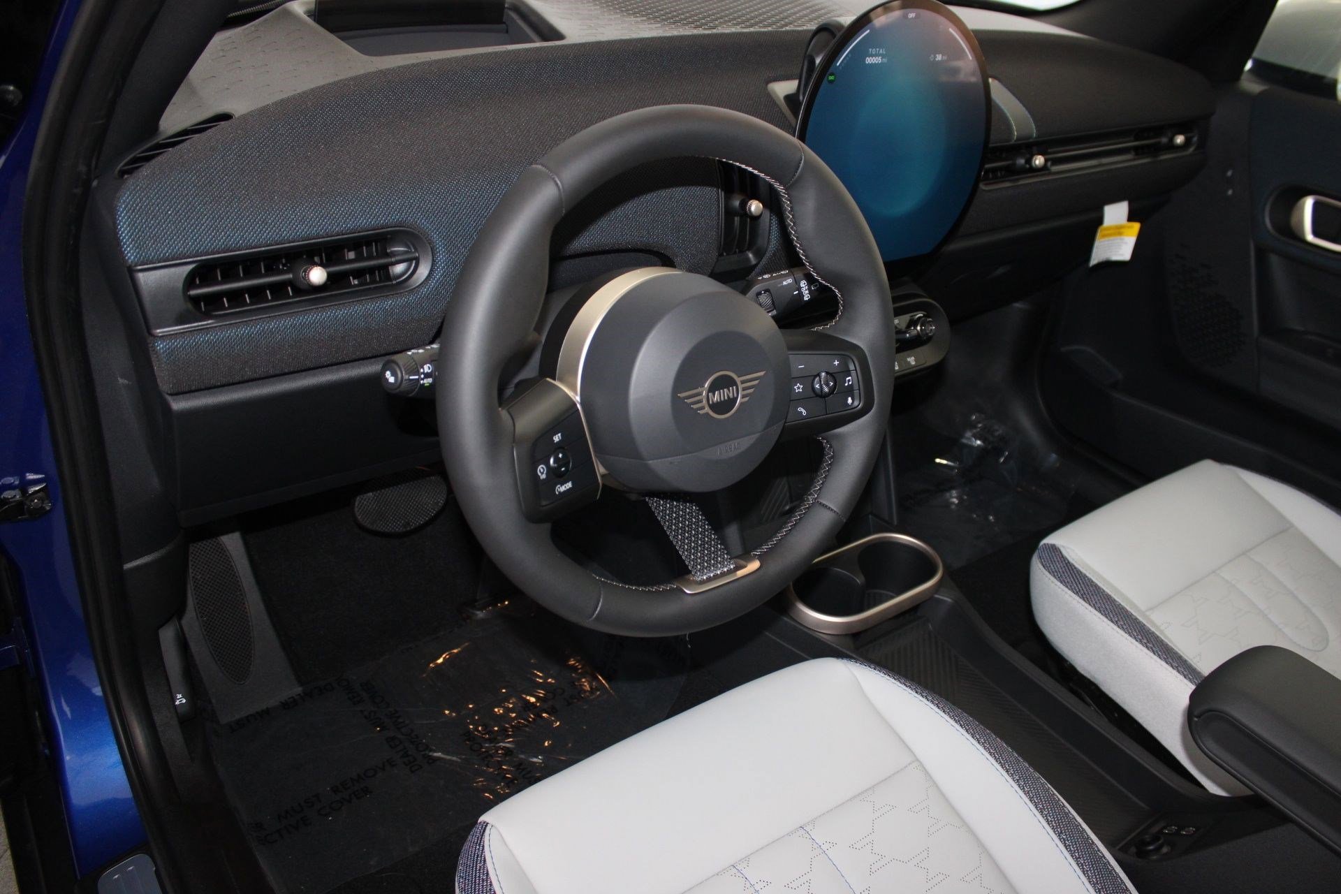 New 2026 MINI Cooper S FWD image 4