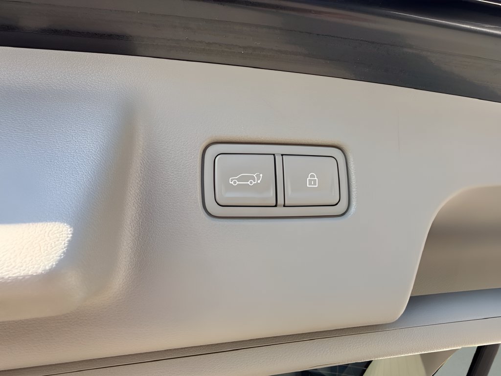 Used 2026 Hyundai Palisade SEL FWD image 28