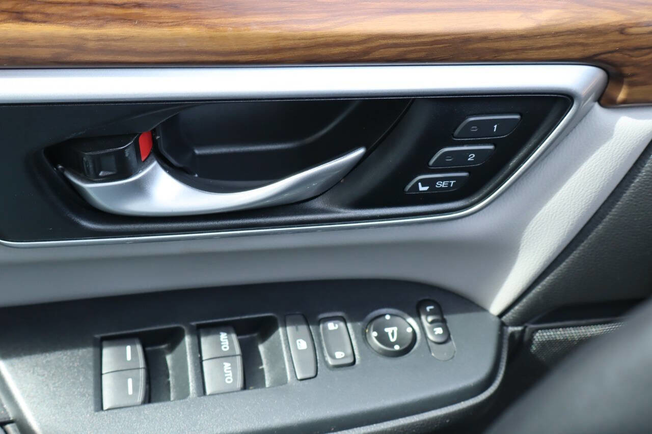 Used 2017 Honda CR-V Touring image 19