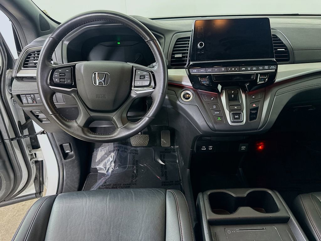 Used 2025 Honda Odyssey Sport-L image 18
