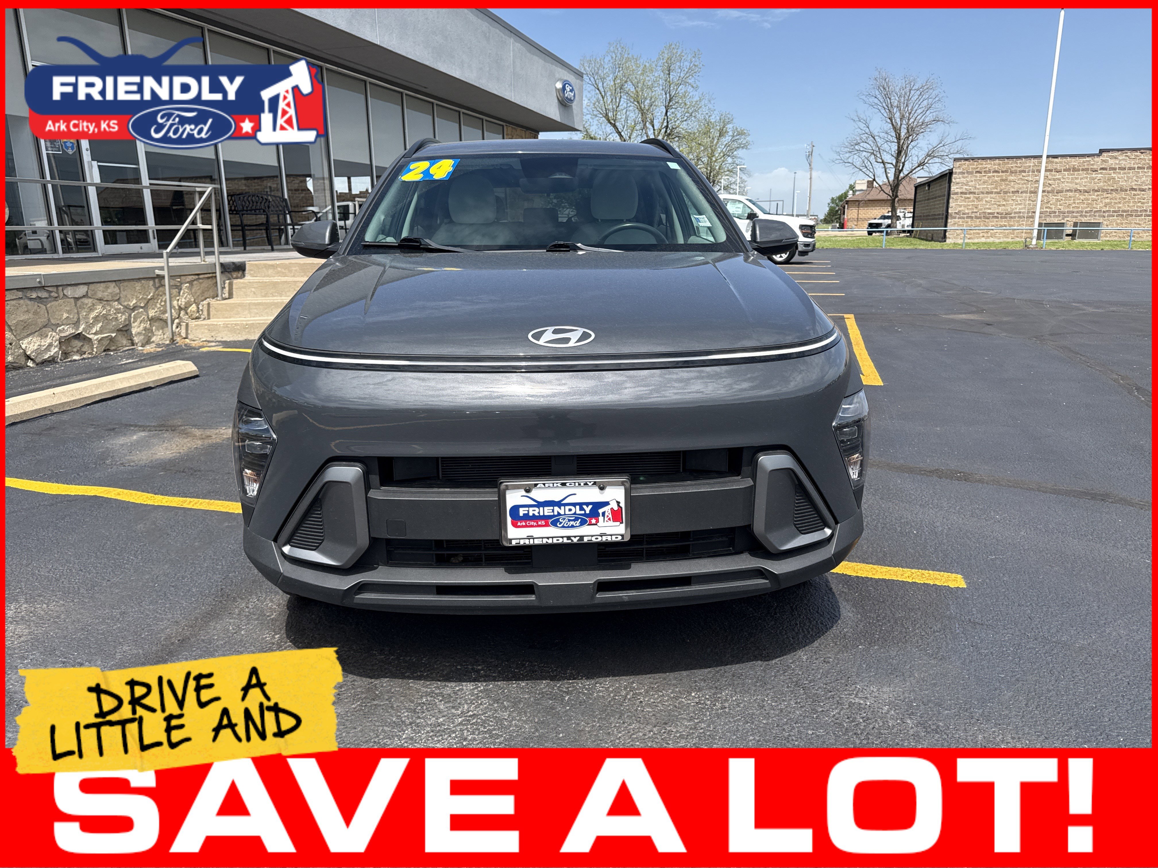 Used 2024 Hyundai Kona SEL AWD/4WD image 5